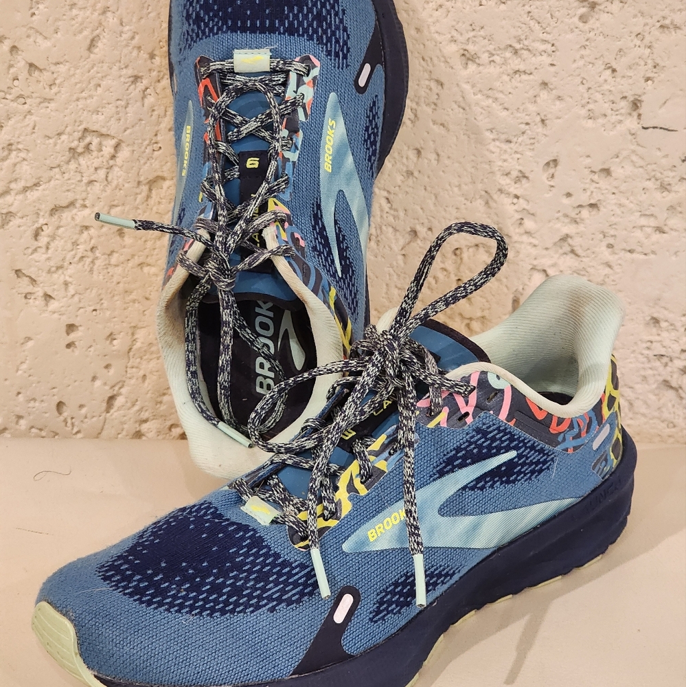 Brooks Launch 9 womens running shoes